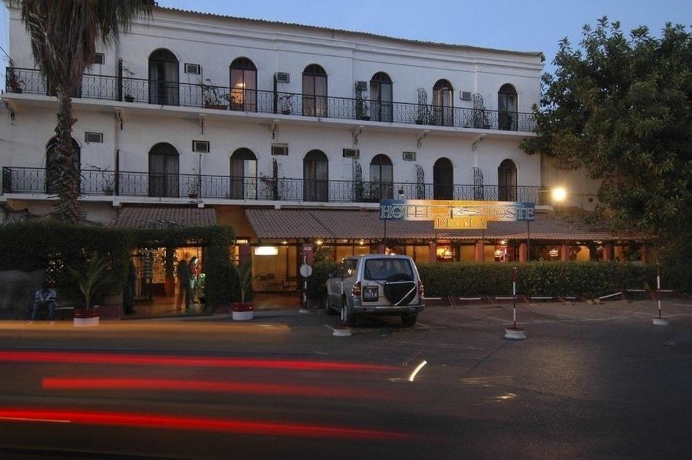 Hotel De La Poste Сен-Луи Экстерьер фото